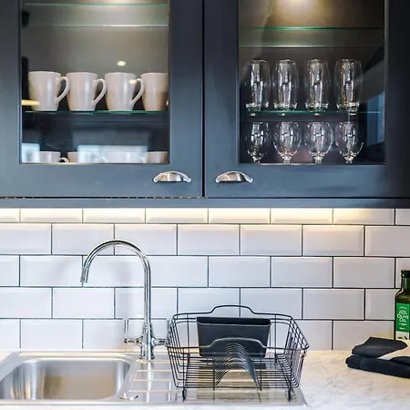 2 King Size Beds In Manhattan Styled Oversize 利兹