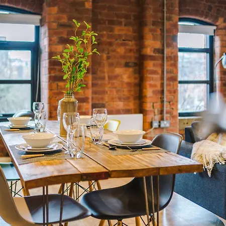 2 King Size Beds In Manhattan Styled Oversize 公寓 利兹