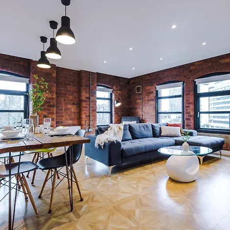 2 King Size Beds In Manhattan Styled Oversize Lejlighed Leeds (West Yorkshire)