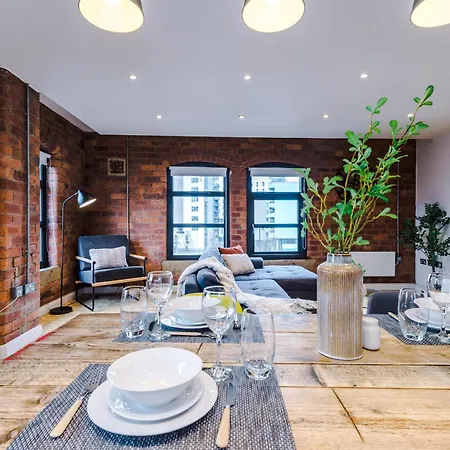 2 King Size Beds In Manhattan Styled Oversize 公寓 *