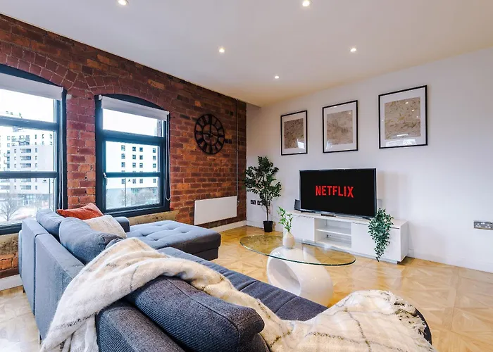 2 King Size Beds In Manhattan Styled Oversize Apartment Leeds (West Yorkshire)